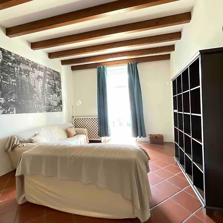 Apartment In Arnaldo Square