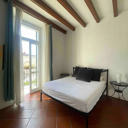 Apartment In Arnaldo Square Brescia