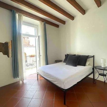 Apartment In Arnaldo Square