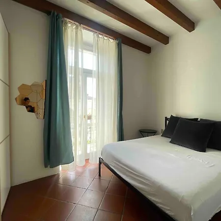 In Arnaldo Square Apartmán Brescia