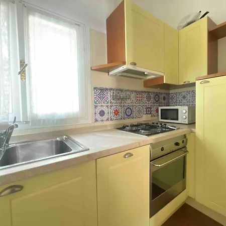 Apartment In Arnaldo Square Brescia