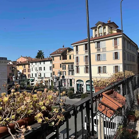 Apartment In Arnaldo Square *