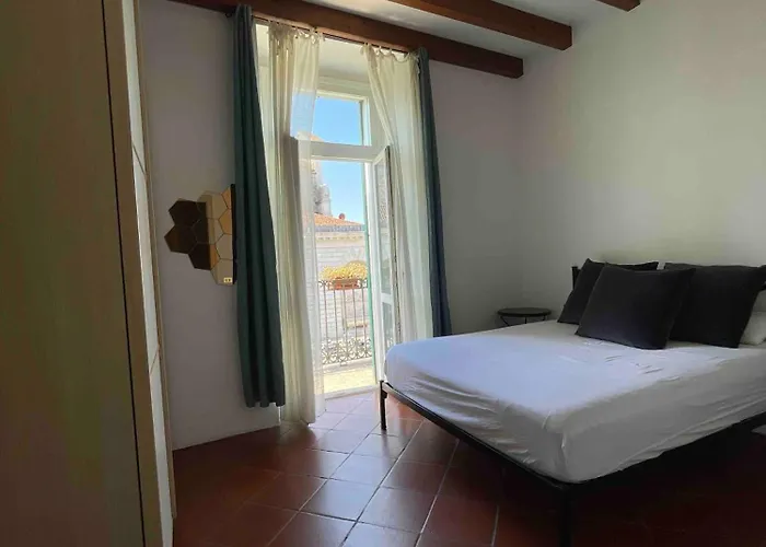 In Arnaldo Square Μπρέσια