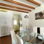 Apartment In Arnaldo Square
