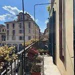 In Arnaldo Square Apartment