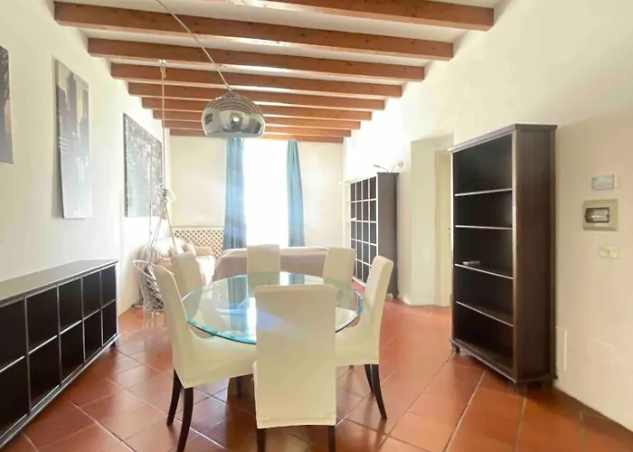 In Arnaldo Square * Brescia